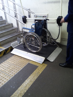 日田駅は老人や障害者に優しい駅