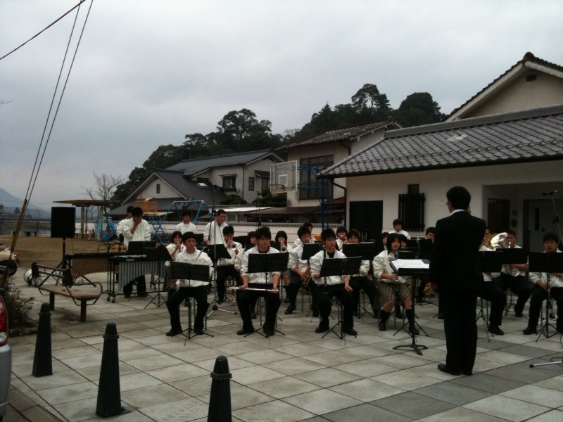 大分県立日田林工高等学校の隈町公園ライブ