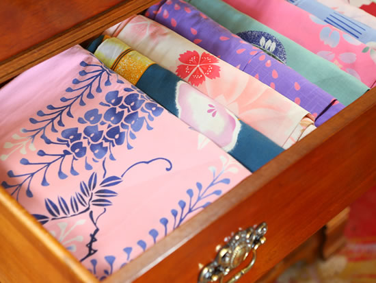 Colorful yukata rental and dressing service (additional charge)